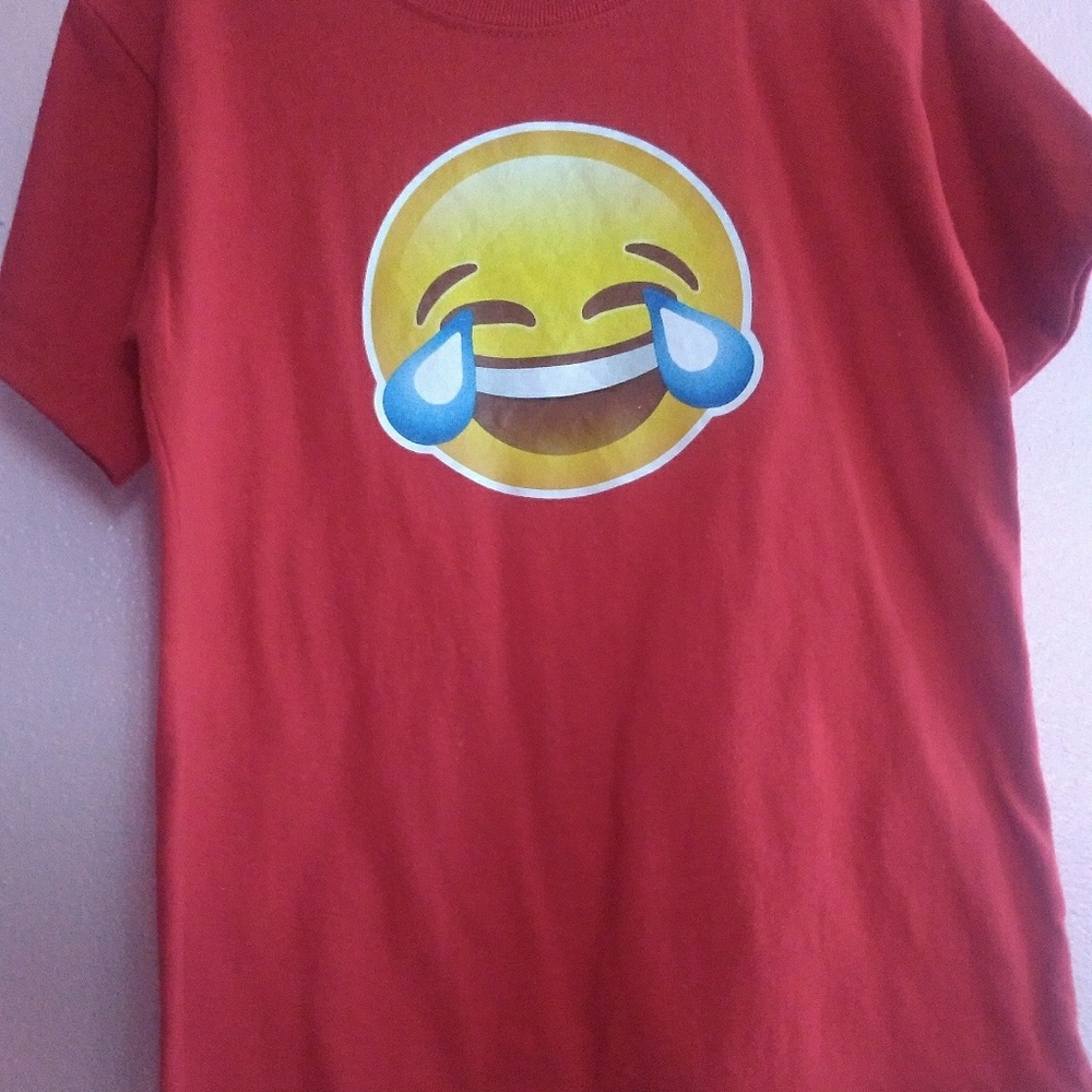 Shirts - Picture 2 of 6